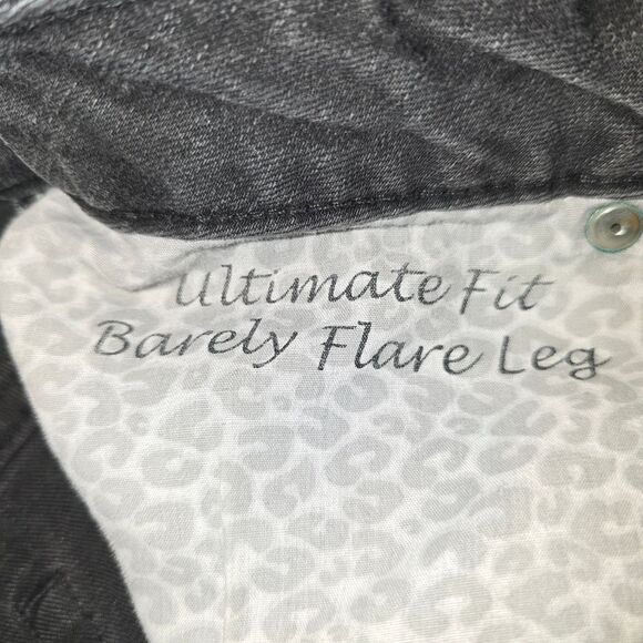Chico's Platinum Denim Black Ultimate Fit Barely Flare Leg Womens Size 1 Regular - Picture 5 of 11